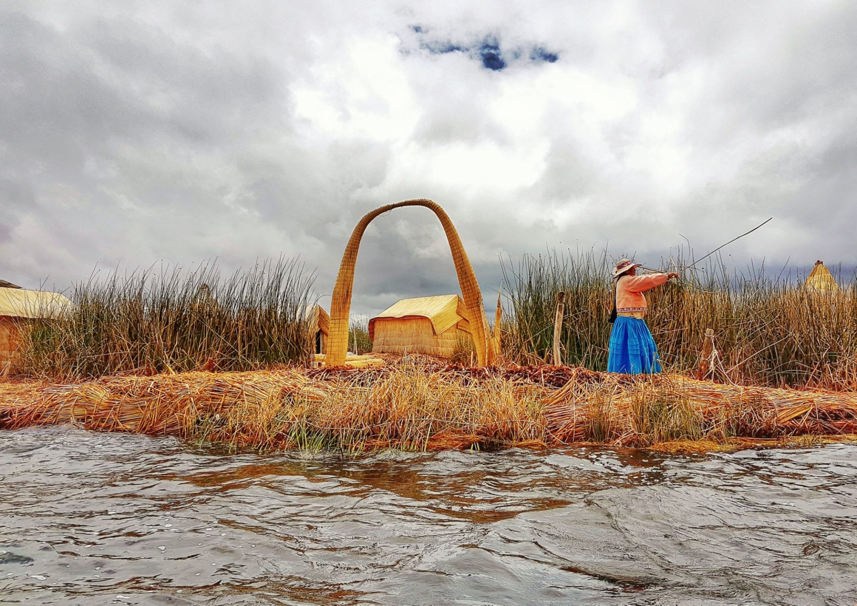 <img src="images/" width="800" height="600" alt="uros titinos - wp image 70891372 - Peru: Uros Titinos, The Real Floating Reed Islands ">